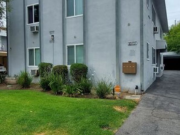 10717 Bloomfield St, North Hollywood, CA 91602