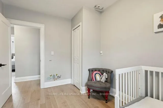 Additional image 24 of 62 LAWRENCE Ave