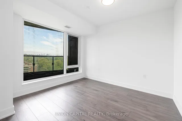 Additional image 11 of 585 Bloor St Unit 815