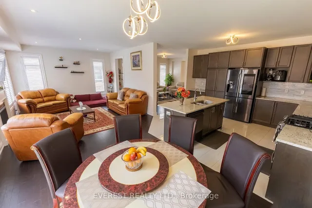 Additional image 10 of 17 Elysian Field Circ