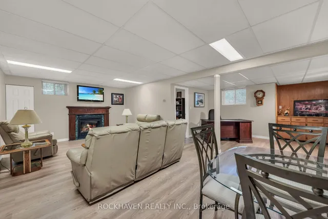 Additional image 19 of 861 Centre Rd