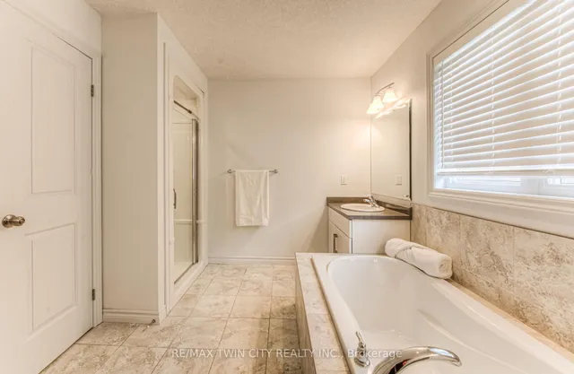 Additional image 25 of 26 SPRING CREEK St