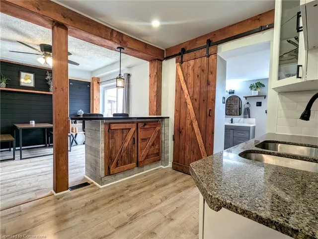 Additional image 13 of 128 Balsam Ave