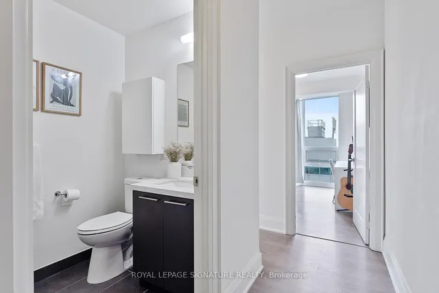 Additional image 30 of 30 Roehampton Ave Unit 1505