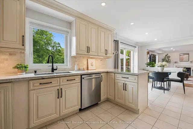 Additional image 23 of 5248 Nova Cres