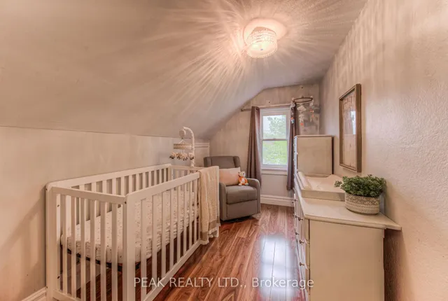 Additional image 33 of 19 Ellis Ave