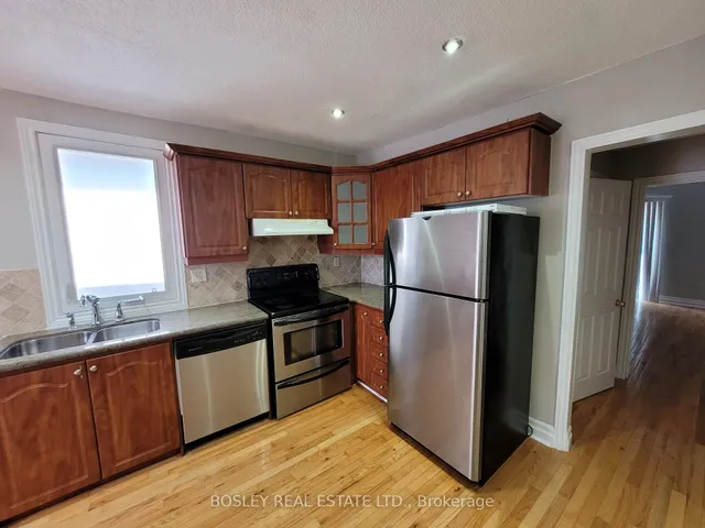 Additional image 9 of 71 Rockcliffe Blvd