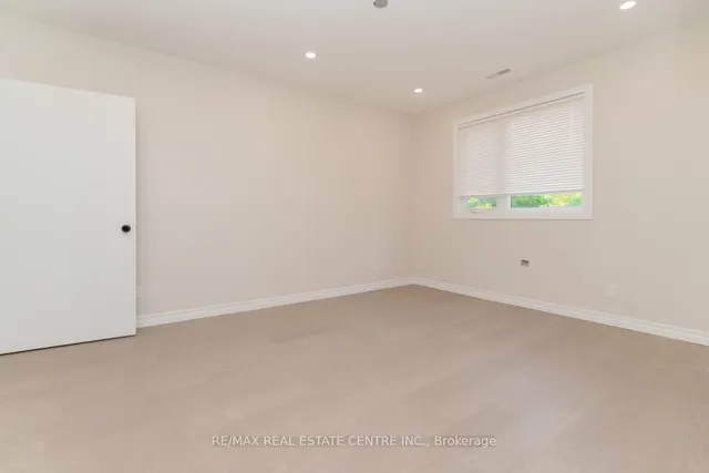 Additional image 25 of 5 Autumn Blvd