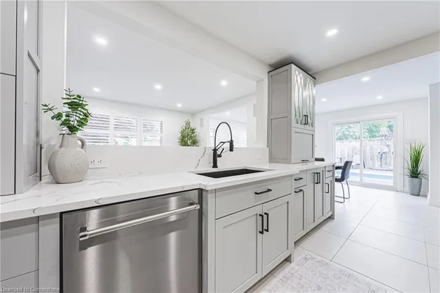 Additional image 11 of 4 Manning Crt