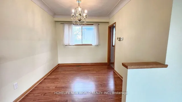 Additional image 7 of 2403 Redfern Rd