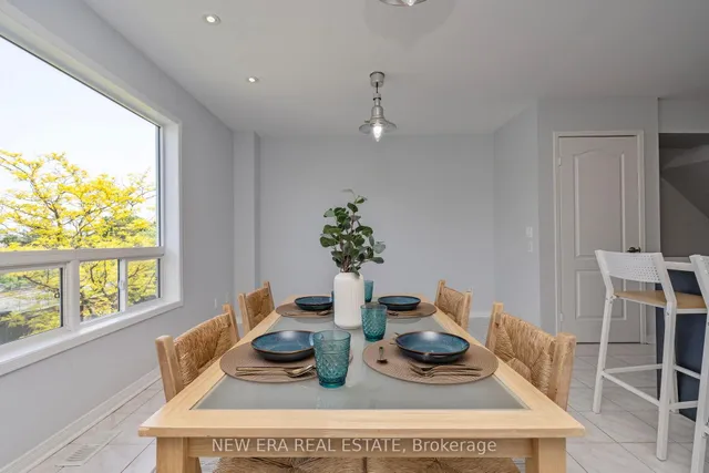 Additional image 14 of 124 Jenkinson Way Unit 24