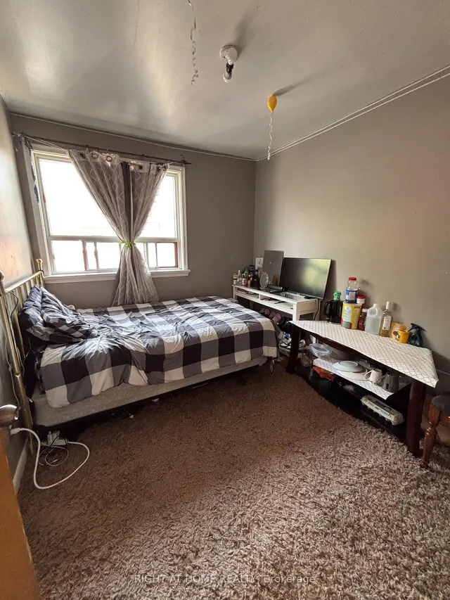 Additional image 4 of 8-10 Thistle Down Blvd