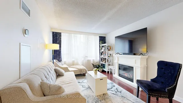 Additional image 17 of 633 Bay St Unit 201