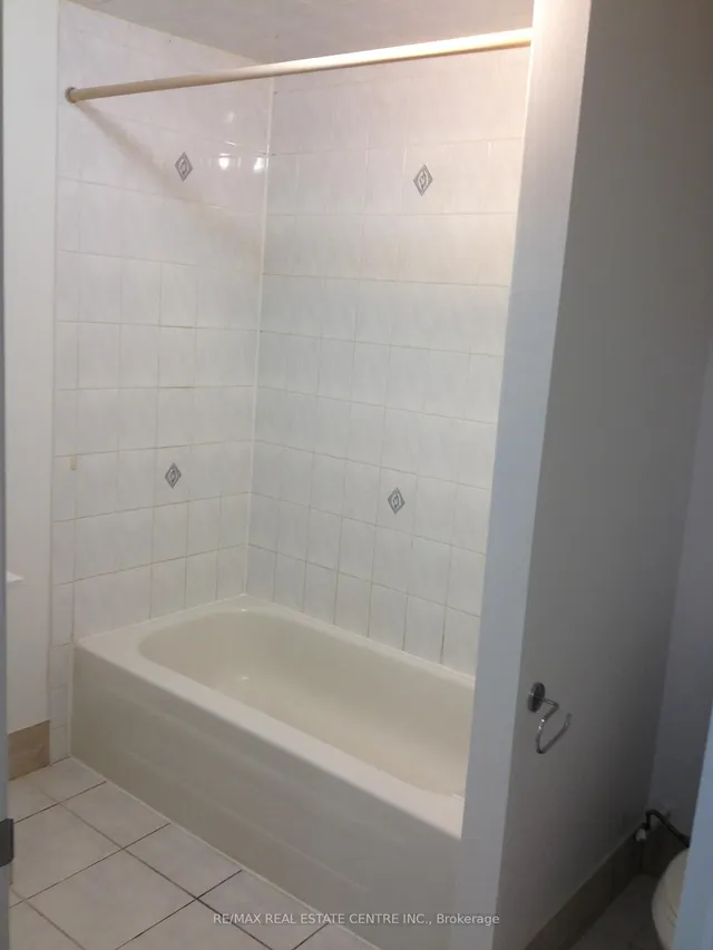 Additional image 46 of 5246 Palomar Cres