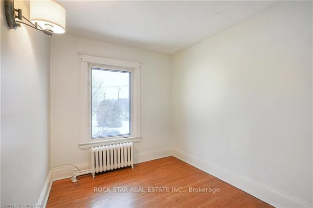 Additional image 23 of 115 Balsam Ave