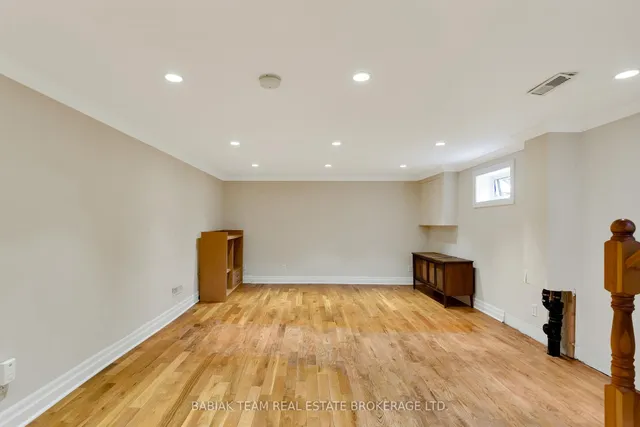 Additional image 18 of 64 Mooreshead Dr