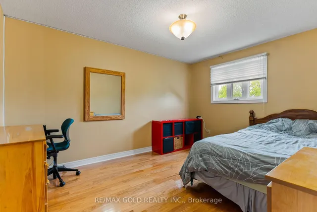 Additional image 28 of 58 Hall Cres