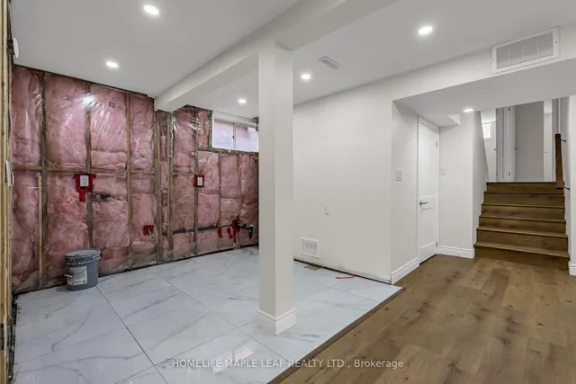 Additional image 38 of 22 Vange Cres