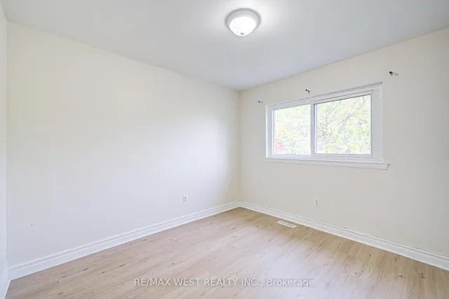 Additional image 26 of 52 Burkwood Cres