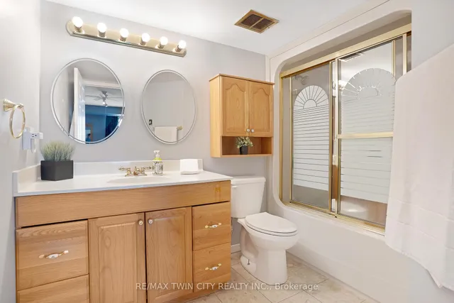 Additional image 19 of 3267 King St Unit 505