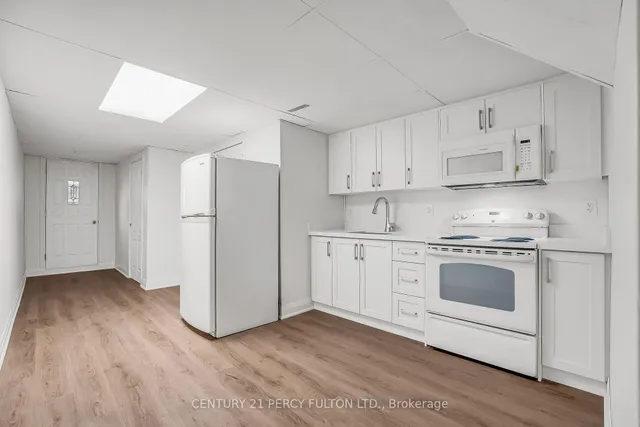 Additional image 29 of 33 Pettibone Sq