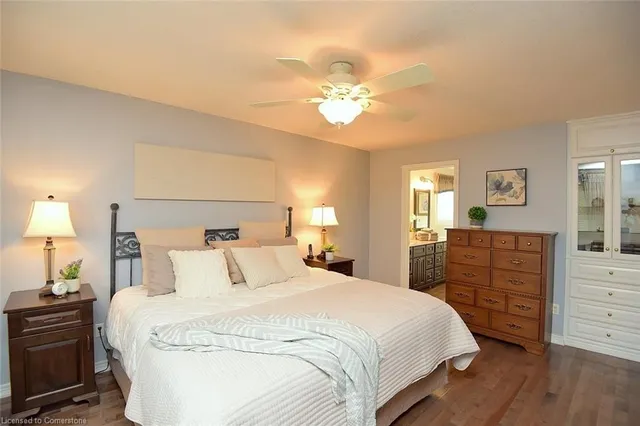 Additional image 29 of 31 Blasdell Crt