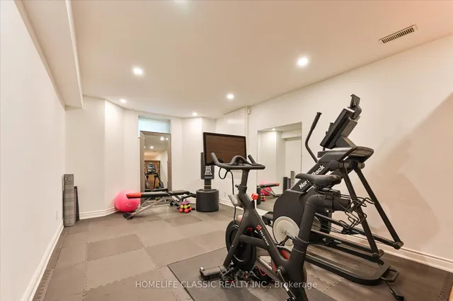 Additional image 38 of 61 Hove St