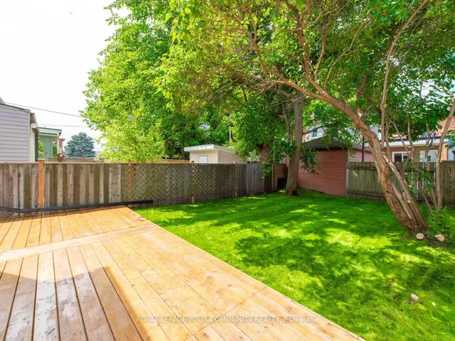 Additional image 39 of 886 Runnymede Rd