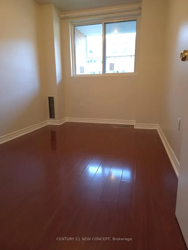 Additional image 8 of 165 Cherokee Blvd Unit 136