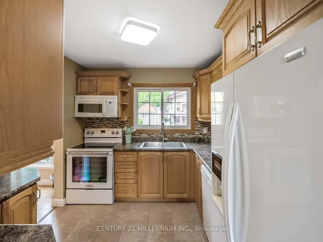 Additional image 13 of 18 Greenhills Sq