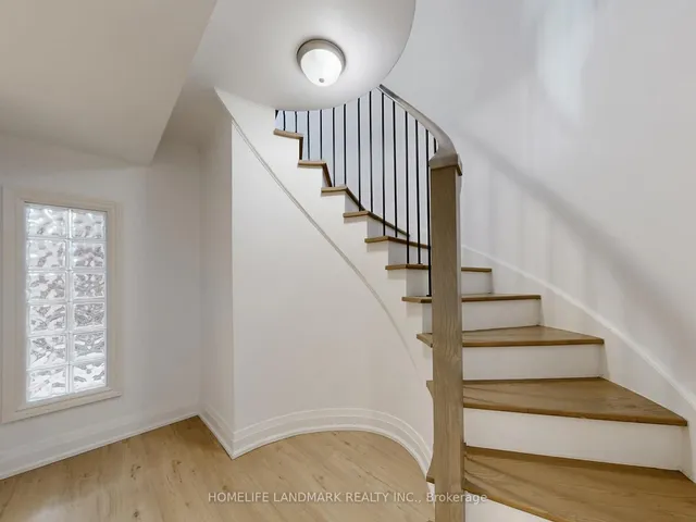 Additional image 29 of 168 Kingsbridge Garden Circ