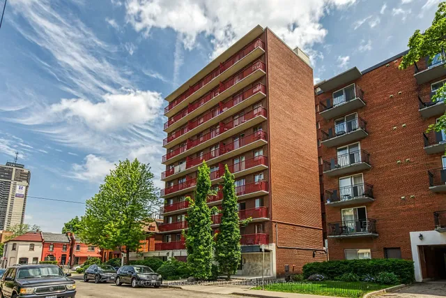Additional image 8 of 141 Catharine St Unit 806