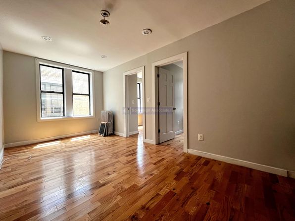 24 Thayer St APT 5F, New York, NY 10040