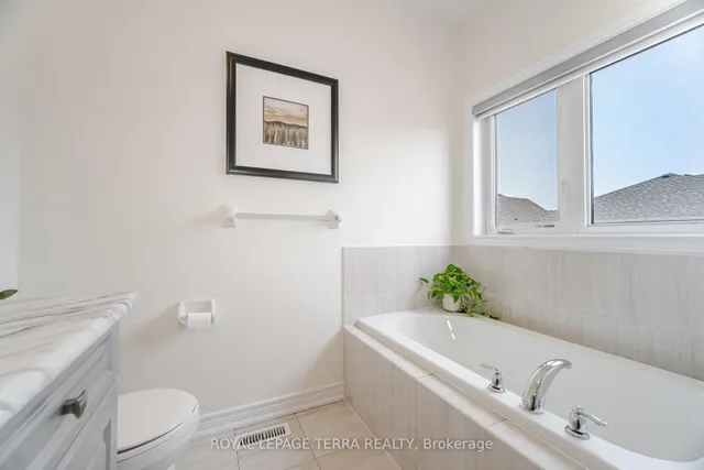 Additional image 27 of 47 Cobriza Cres