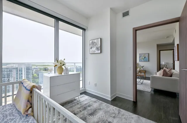 Additional image 11 of 19 Bathurst St Unit 2111