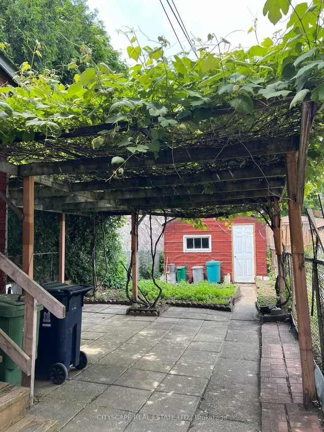 Additional image 20 of 476 Lansdowne Ave