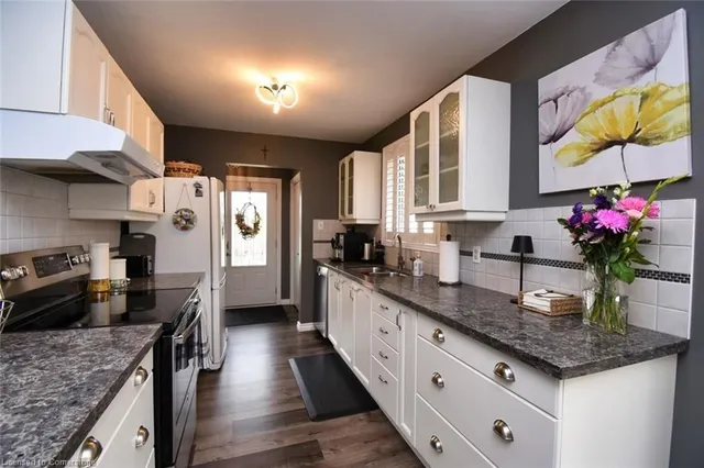 Additional image 13 of 101 Highbury Dr