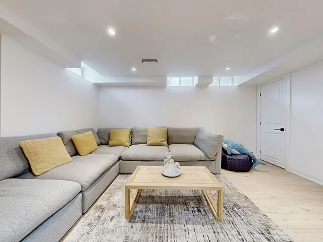 Additional image 32 of 168 Kingsbridge Garden Circ