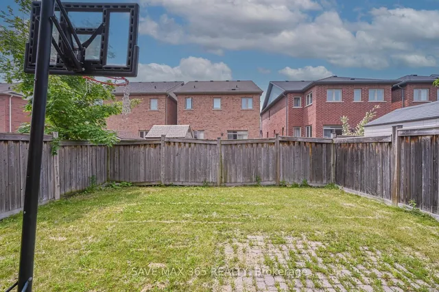 Additional image 50 of 330 Giddings Cres