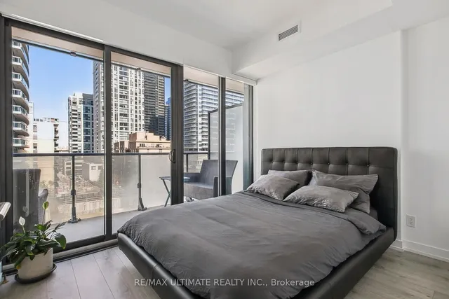 Additional image 30 of 161 Roehampton Ave Unit 601