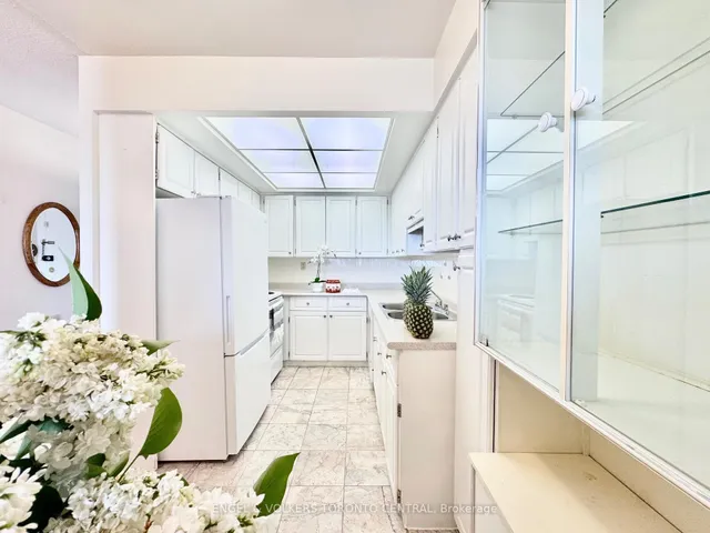 Additional image 14 of 121 Ling Rd Unit 1016