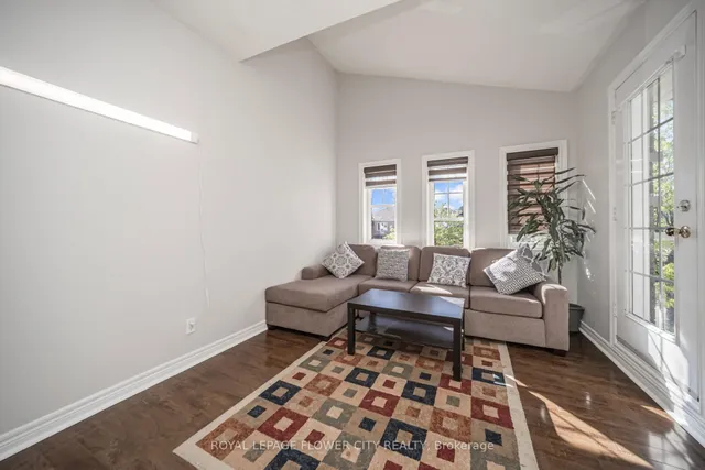 Additional image 21 of 18 Nathaniel Cres