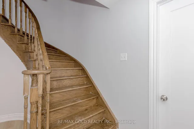 Additional image 27 of 16 Polygon Crt