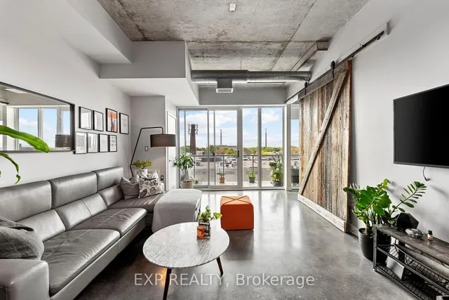 201 Carlaw Ave Unit 608