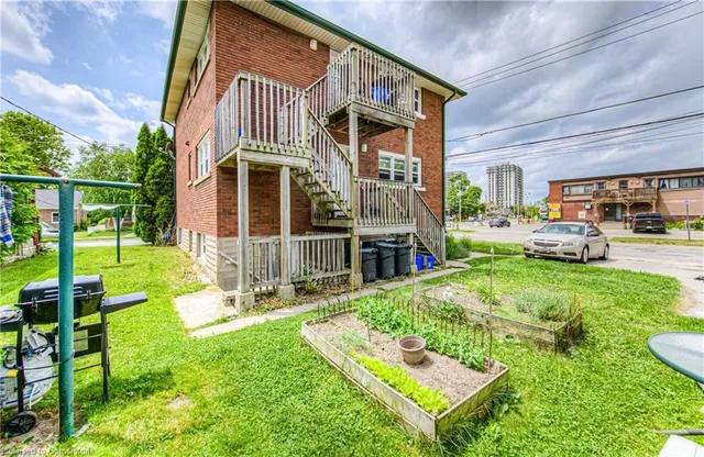 Additional image 12 of 218 Margaret Ave