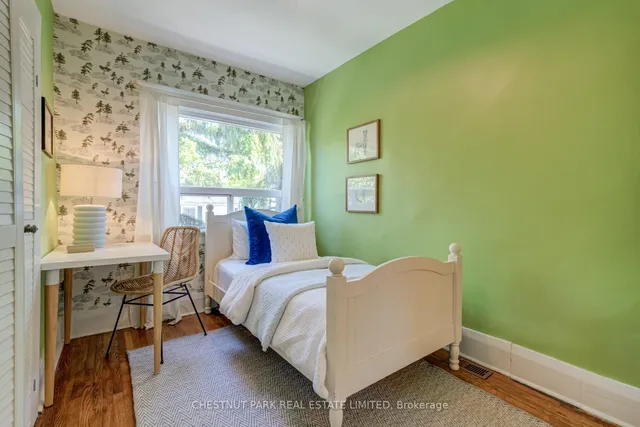 Additional image 21 of 70 Newmarket Ave