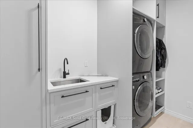 Additional image 19 of 604 Doonwoods Cres