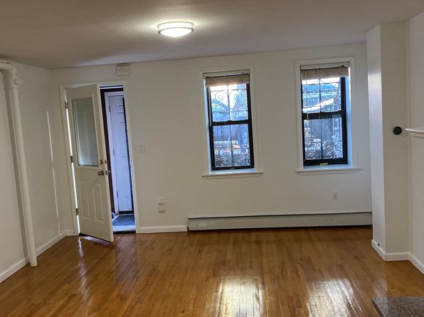 312 W 140th St, New York, NY 10030