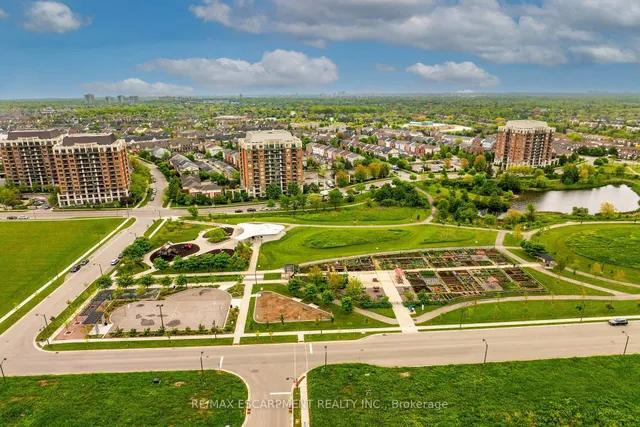 Additional image 42 of 35 Hays Blvd Unit 11