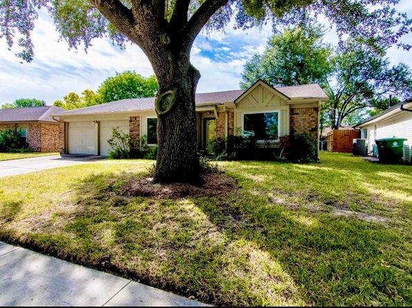 5807 Silver Forest Dr, Houston, TX 77092
